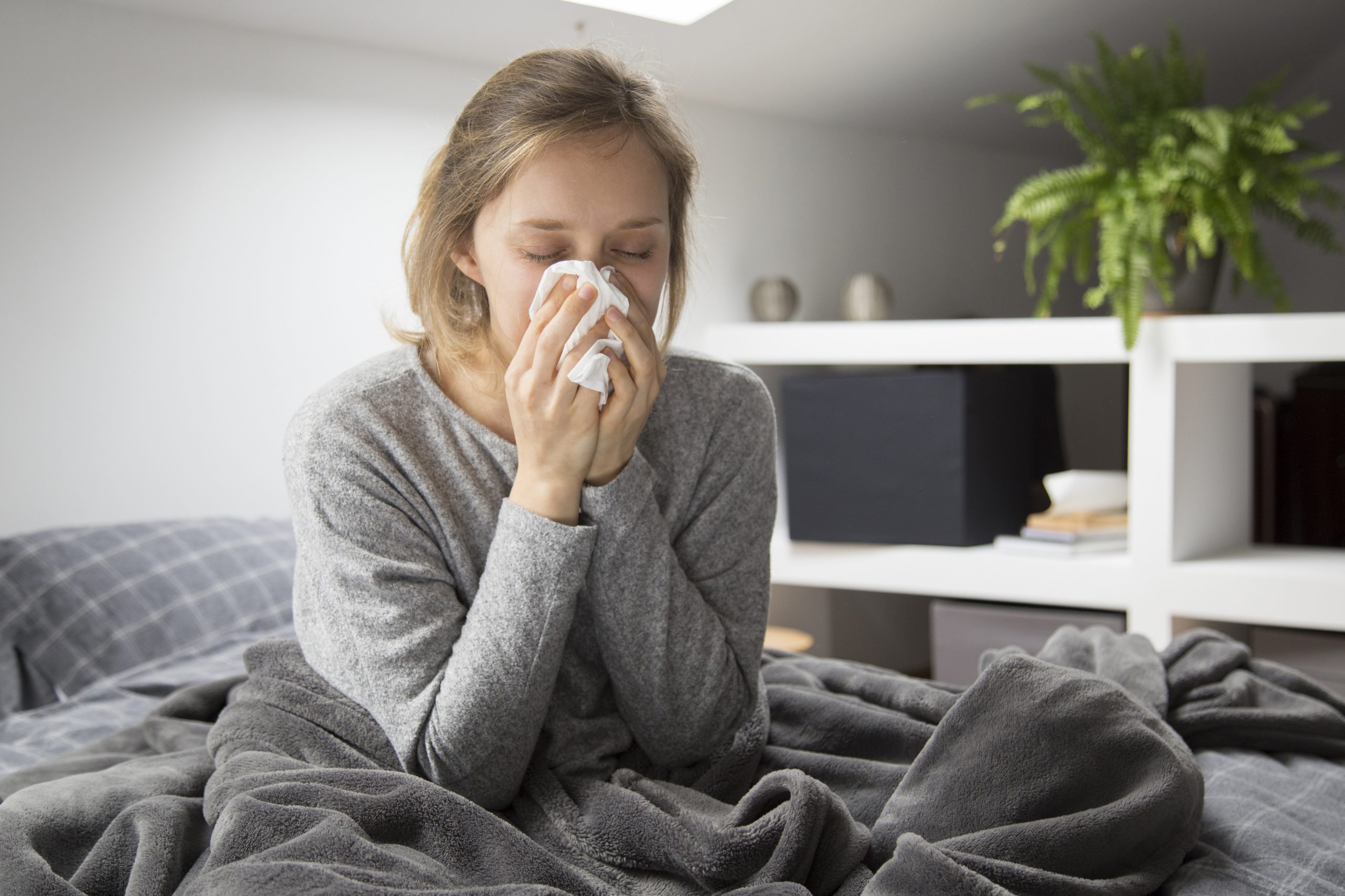 Los casos de gripe suben en la última semana y aumenta la incidencia del COVID
